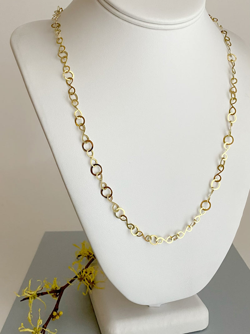 The Petite Lace Link Necklace, 18k Gold