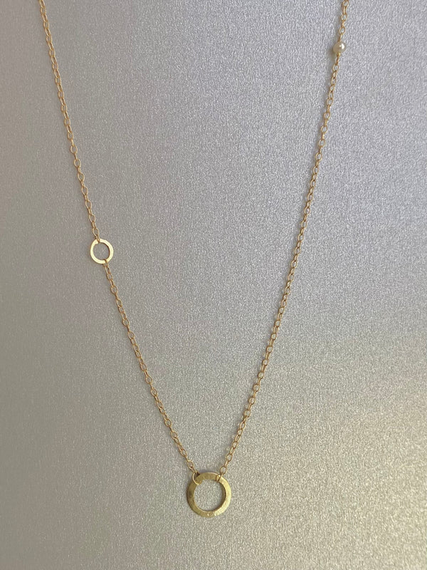 The Delicate Double Circle Necklace in 18K Gold