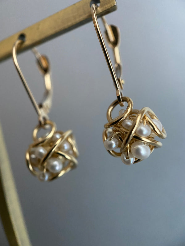 The Small Cluster Drop Earring on lever backs, 18k Gold
