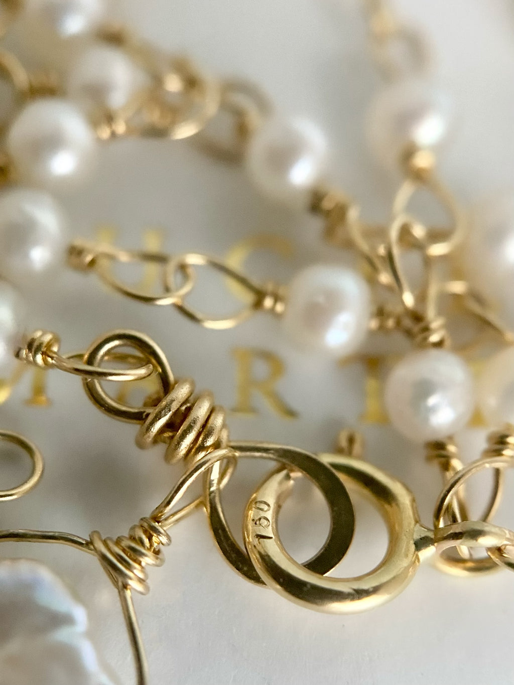 Jewelry  Vintage Estate Faux Pearl Gold And White Beaded Single